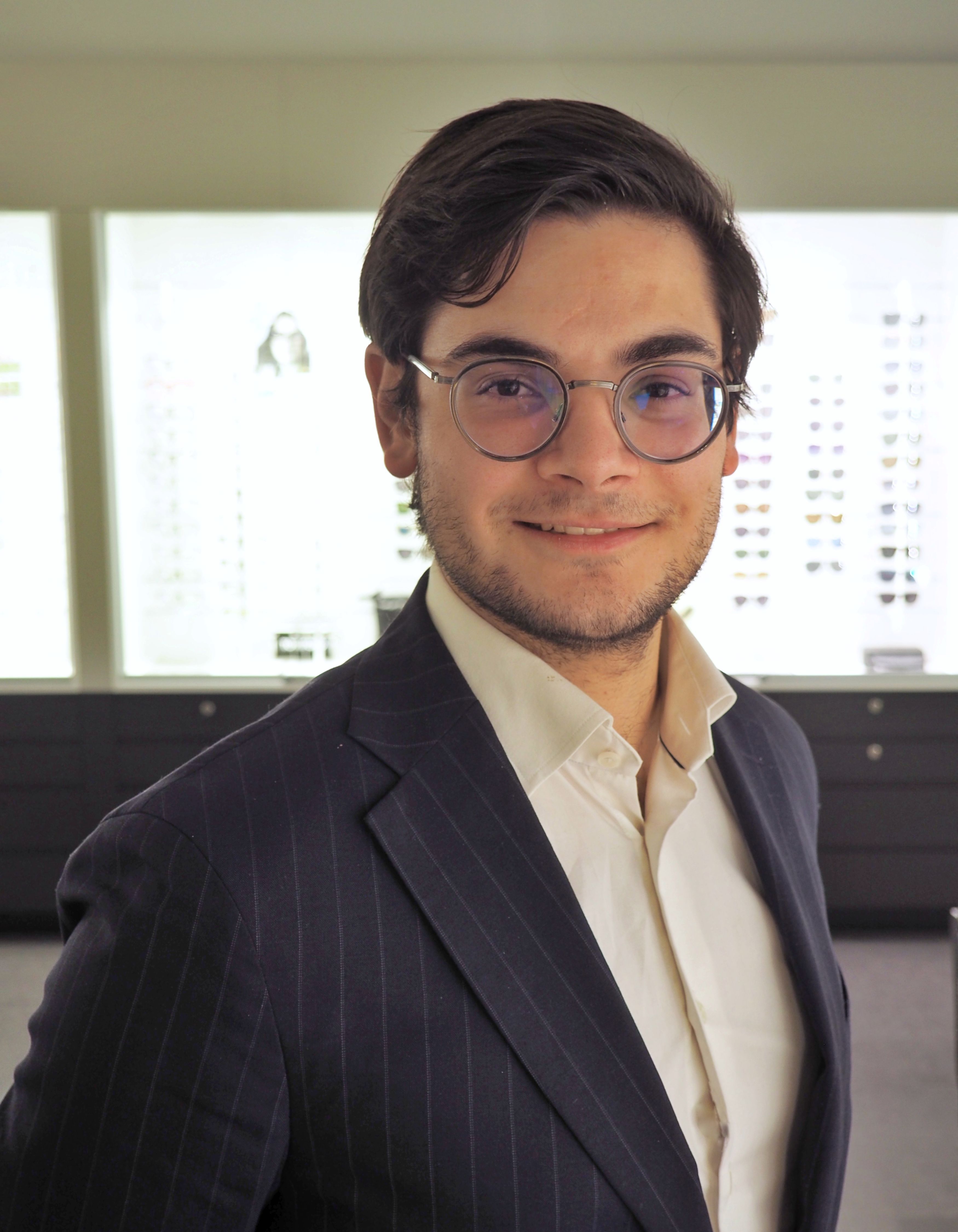 Philip Aarstein, Moscot spesialist